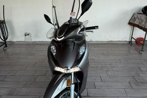 Honda SH 350