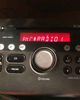 Radio CD MP/3 per auto Suzuki Swift, perfetto