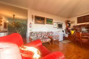 VILLA SINGOLA A LA SPEZIA