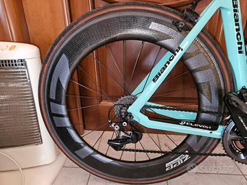 Cerchi Zipp 808 + anteriore 404 rim.