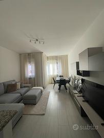 MOBILI SOGGIORNO NUOVI!!