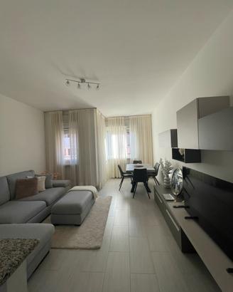 MOBILI SOGGIORNO NUOVI!!