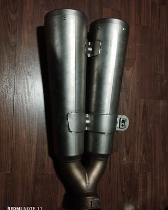 akrapovic BMW nine t