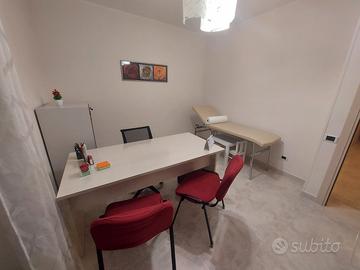 Stanza studio per fisioterapisti,psicologi,med