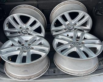 Cerchi In Lega Golf 205/55/16