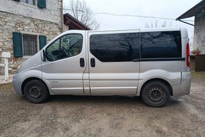 Renault trafic 9 posti