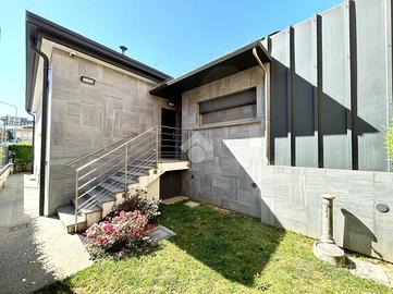 VILLA SINGOLA A SETTIMO MILANESE