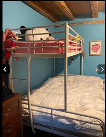 Letto a castello in metallo bianco