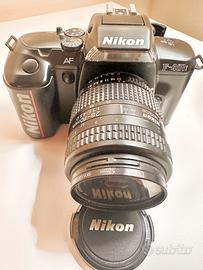 Macchina fotografica analogica Nikon
