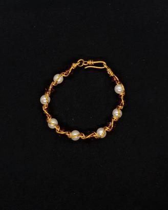 Bracciale in alluminio dorato e pietre