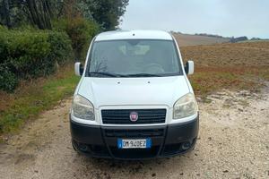 Doblo autocarro