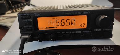ICOM IC2000