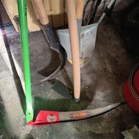 attrezzi per giardino 