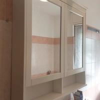 Mobiletto specchio bagno