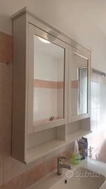 Mobiletto specchio bagno