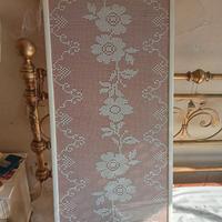 Centrino  cucito a  ucinetto a mano