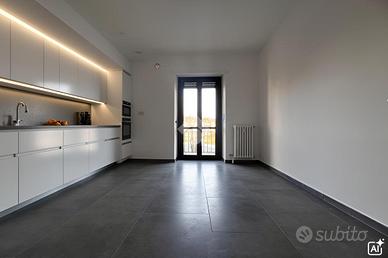 4 LOCALI A RIVALTA DI TORINO