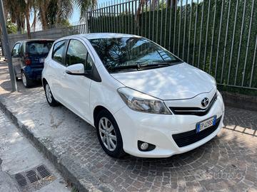 Ricambi vari Toyota Yaris 1.0 benzina 2014 airbag 