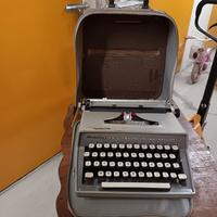 macchina da scrivere portatile REMINGTON 