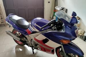 Kawasaki 600 ZZR