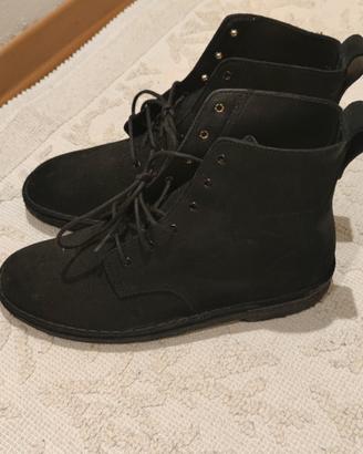 Scarpe Clarks uomo nere stivaletto anfibio