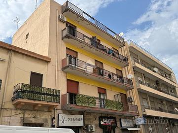 2 LOCALI A REGGIO DI CALABRIA