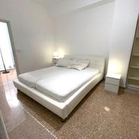 Letto ecopelle bianco matrimoniale