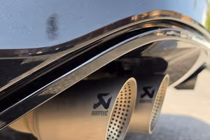 VOLKSWAGEN T-ROC R 4MOTION AKRAPOVIC TITANIO 