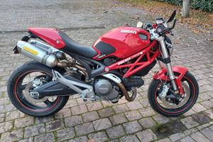 DUCATI MONSTER 696 - 2009