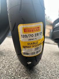 Gomme nuove moto pirelli