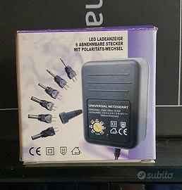 Adattatore Universale 12.5W (500mA).