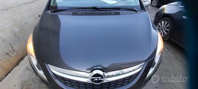 OPEL ZAFIRA 2012 - COFANO ANTERIORE