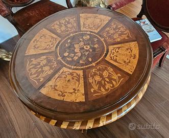Antica tavolo intarsiato