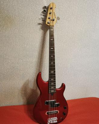 Yamaha BB425 -basso elettrico 5 corde Metallic Red