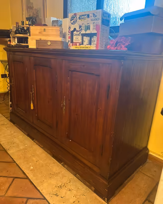 Mobile madia buon legno buona conservazione