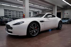Aston Martin V8 Vantage ASTON MARTIN - V8 VANTAGE