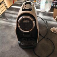 Macchinetta del caffe Lavazza in black elogy.