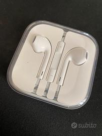 APPLE EarPods auricolare