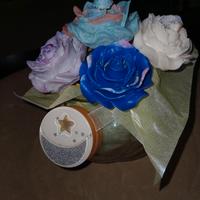 vasi bouquet di fiori di cera