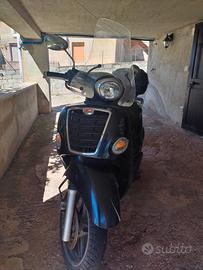 kymco People 250