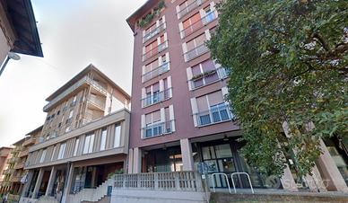 Stanza Doppia a Cantù con Balcone