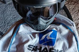 casco Shark DRAK BLANK special edition 