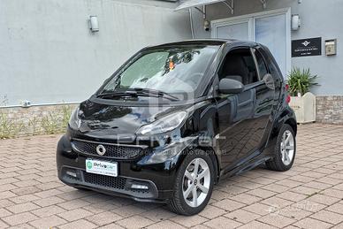 SMART fortwo 800 33 kW coupé pure cdi