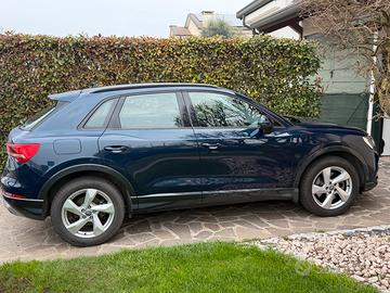 Audi q3 40TDI 190cv Business Advanced