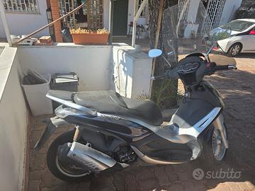 Piaggio Beverly 300