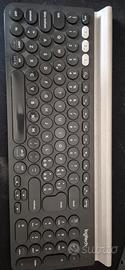 tastiera logitech k780