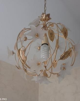 Lampadario con foglie