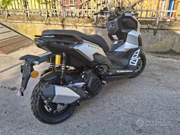 SCOOTER KL BRERA X 125 SILVER LIQUID COOLED