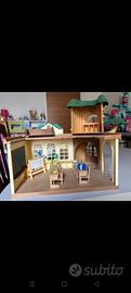 Lotto Sylvanian Families con case, negozi, scuola