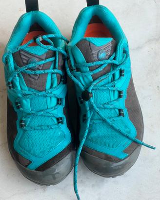 Scarpe  MAMMUT n 38 quasi nuove